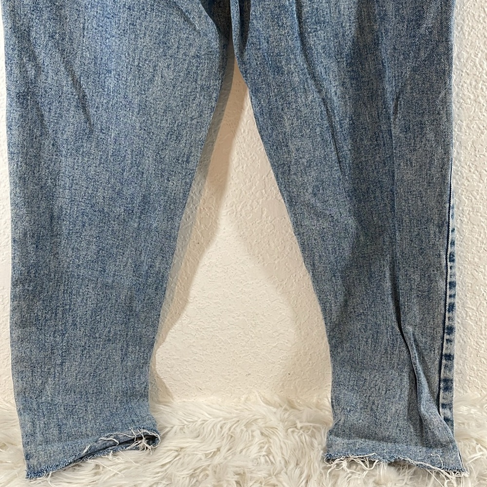 SIMPLE SOCIETY Paperbag Waist High-Waisted Button Fly Raw Hem Blue Denim Jeans 9 - Picture 6 of 10